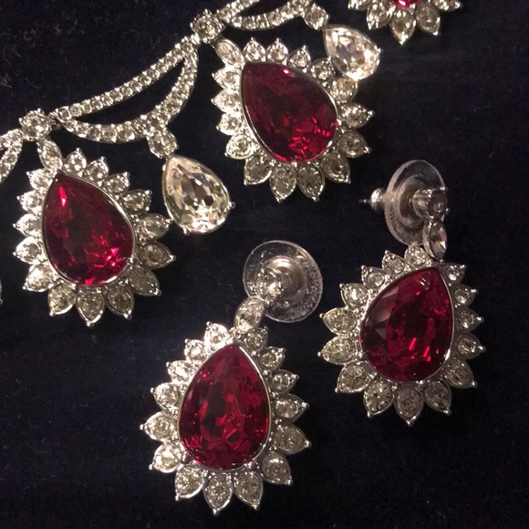 New Authentic Swarovski Ruby Princess Necklace/Collar with Matching Earrings! - Picture 4 of 15